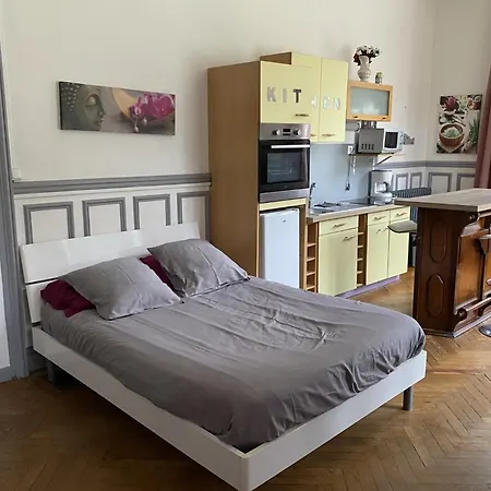 Chateau Le Valasse Casa de Férias *